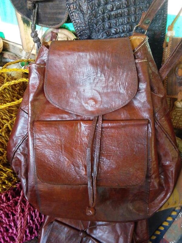 17920571862553381332153323960056 This is school bag